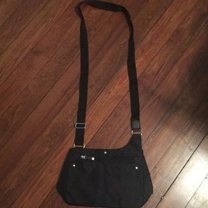 Baggallini nylon messenger